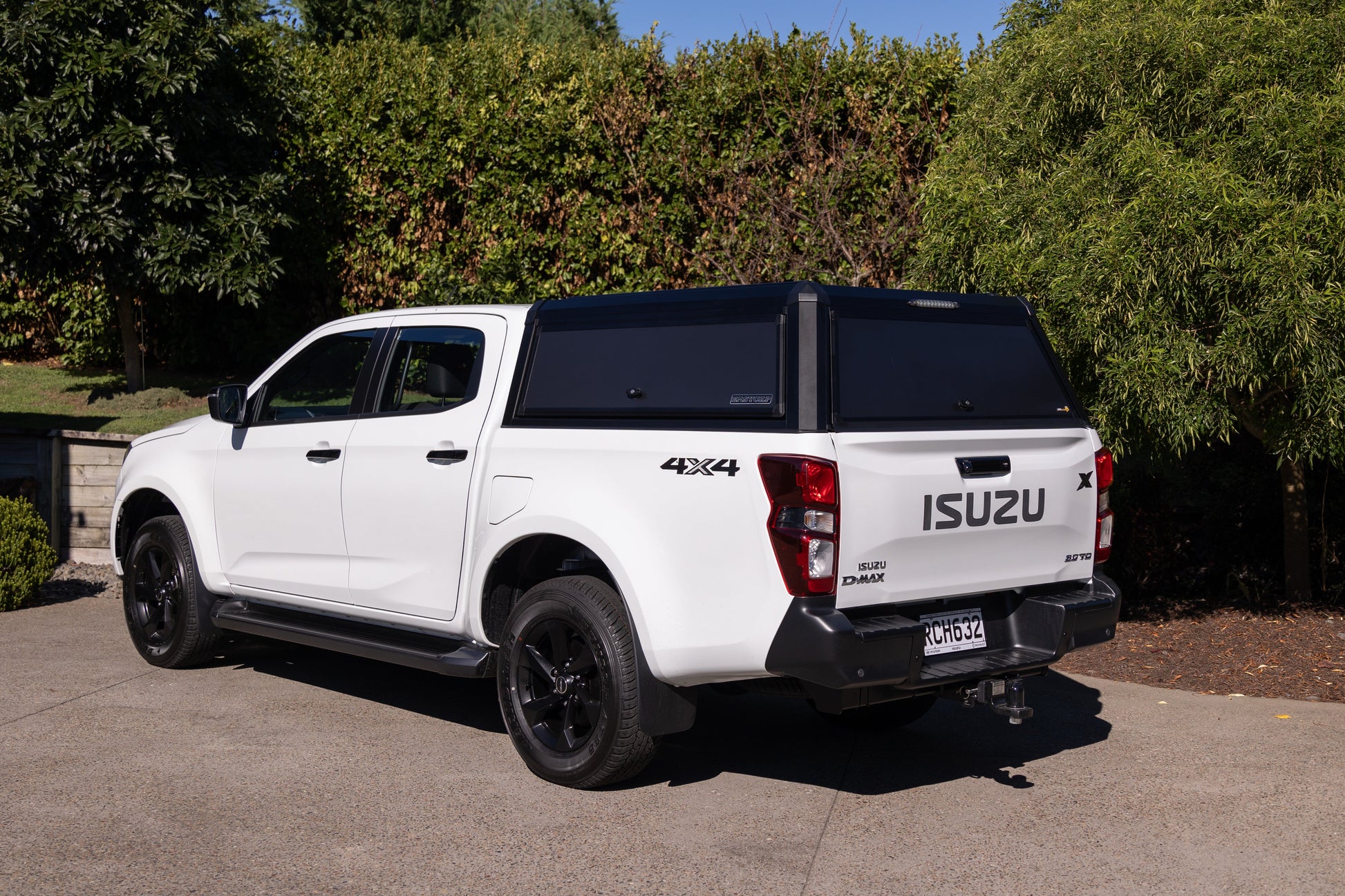 EasyCap Isuzu Dmax 2012+ - Strictly Outdoors