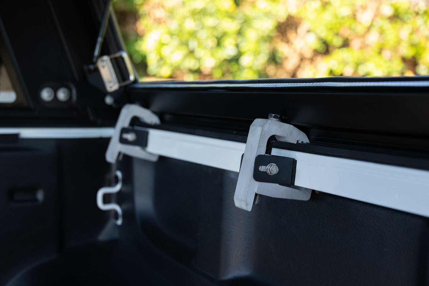 EasyCap Isuzu Dmax 2012+ - Strictly Outdoors