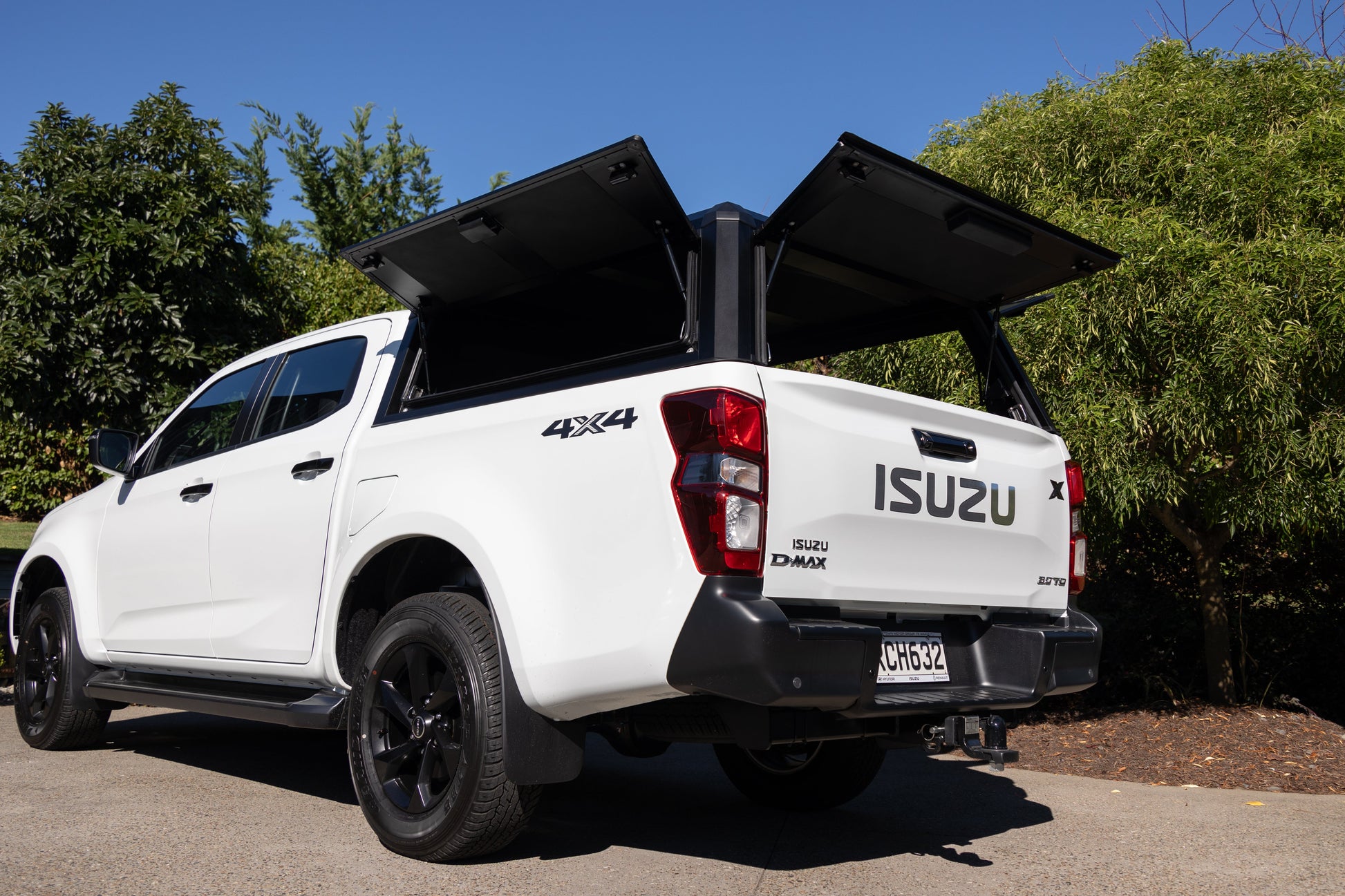 EasyCap Isuzu Dmax 2012+ - Strictly Outdoors