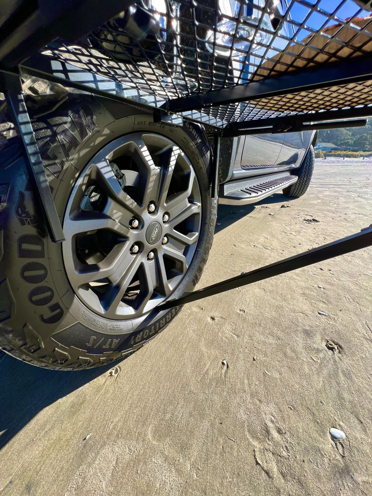 Tyre Table - XPLORA