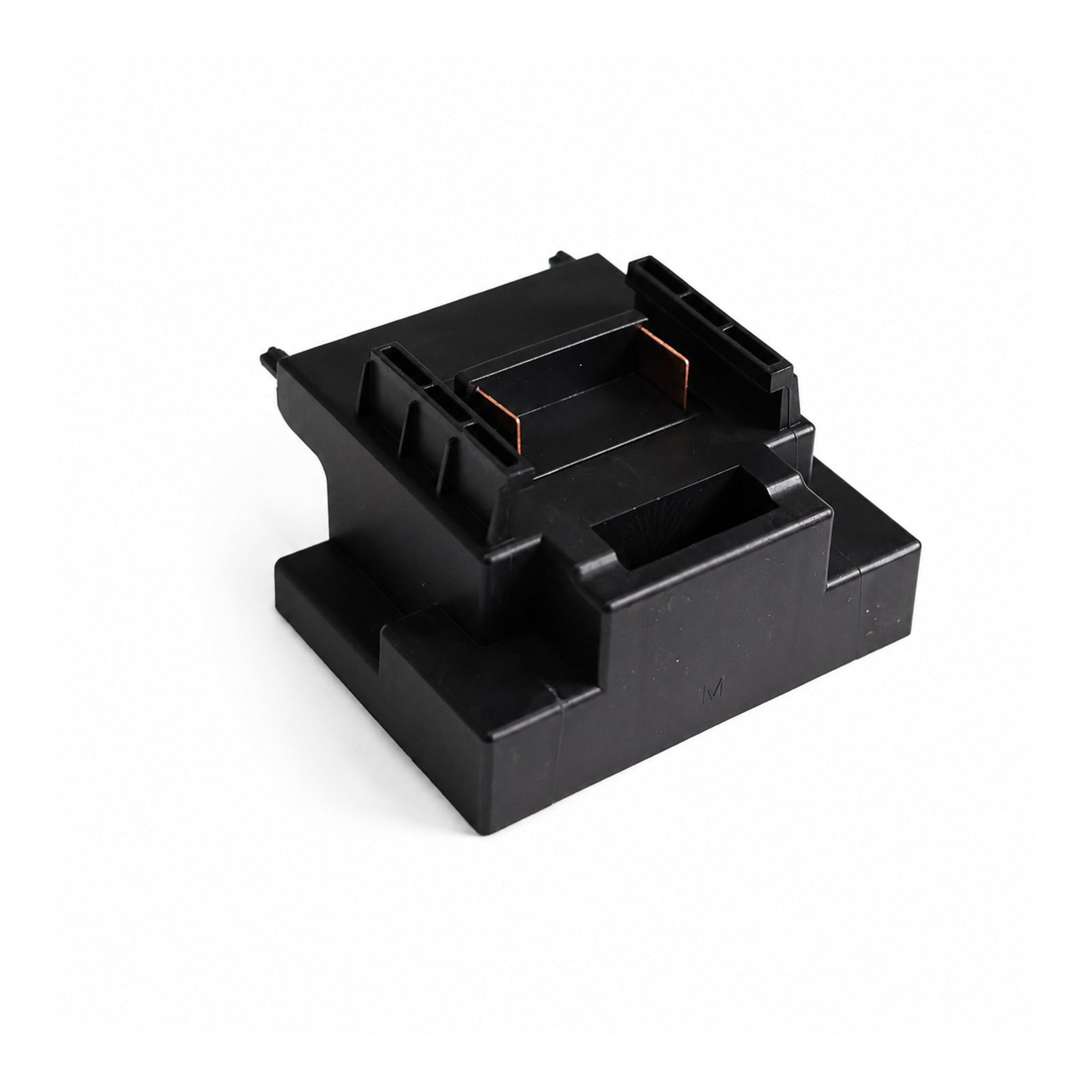 Xplora F29 DeWalt and Makita battery adapter – three-quarter view